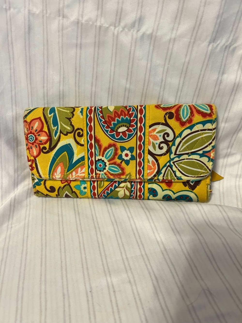 Vera Bradley Yellow Floral Cotton Printed Women's Wallet Clutch EUC